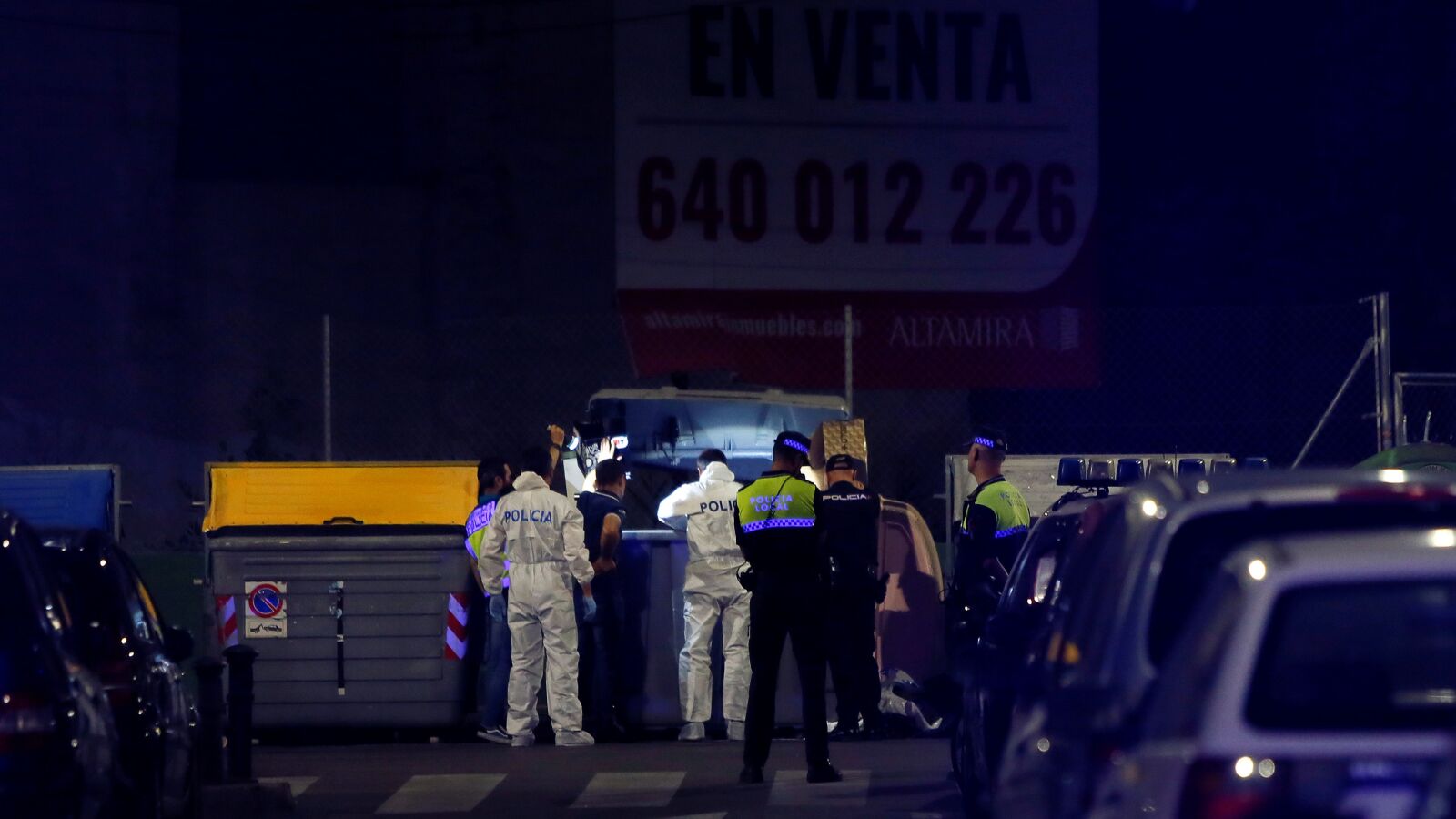 Buscan a los padres del recién nacido hallado muerto en un contenedor de basura en Alicante
