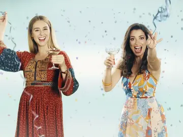 Luisita y Amelia en la nueva cabecera de 'Amar es para siempre' Luisita y Amelia en la nueva cabecera de 'Amar es para siempre'
