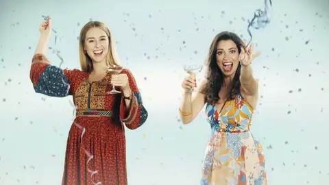 Luisita y Amelia en la nueva cabecera de 'Amar es para siempre' Luisita y Amelia en la nueva cabecera de 'Amar es para siempre'