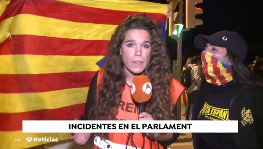 Increpan a una periodista de Antena 3 Noticias en los altercados tras la Diada