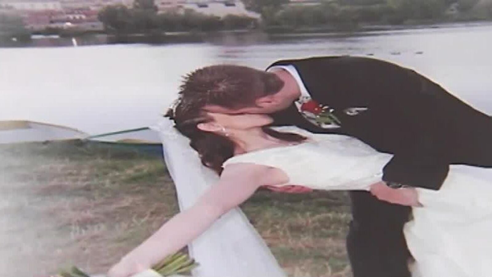 Una pareja descubre seis años después de su boda que siguen solteros a ojos de la Administración