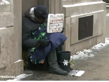 Contratan a sintecho para recoger basura en Arkansas a 8,40 euros la hora Contratan a sintecho para recoger basura en Arkansas a 8,40 euros la hora