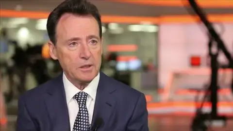 Las redes recuerdan con nostalgia a Matías Prats narrando los hechos del 11-S en Antena 3 Noticias Las redes recuerdan con nostalgia a Matías Prats narrando los hechos del 11-S en Antena 3 Noticias
