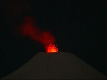 Crece la actividad en el volcán Villarrica