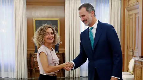 El Rey Felipe VI recibe este jueves a la presidenta del Congreso, Meritxell Batet, en el Palacio de la Zarzuela El Rey Felipe VI recibe este jueves a la presidenta del Congreso, Meritxell Batet, en el Palacio de la Zarzuela