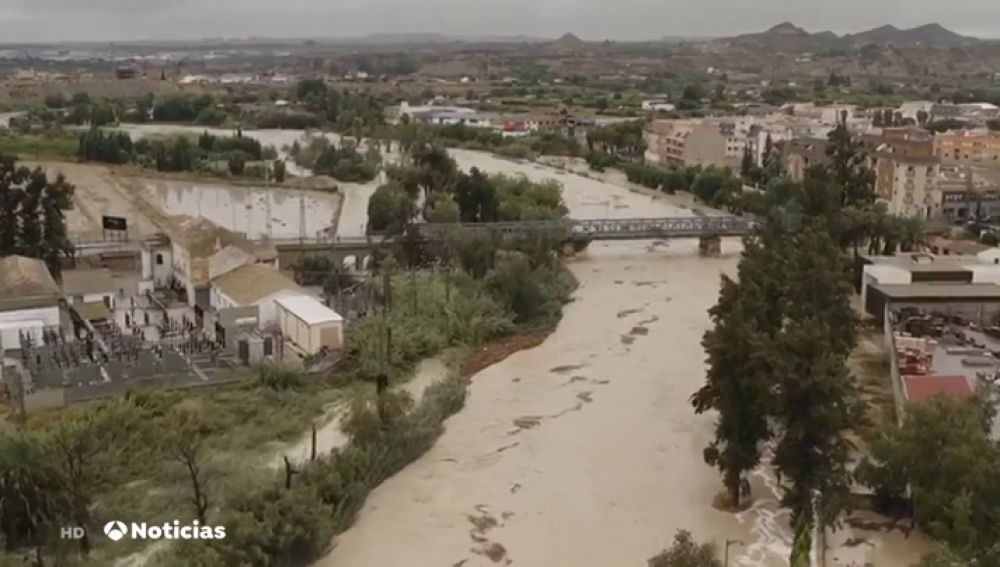 La DANA provoca la evacuación de Molina de Segura ante el desbordamiento del río