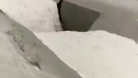 Desbordado el canal del trasvase Tajo-Segura a la altura de Campotéjar Alto, en Molina Desbordado el canal del trasvase Tajo-Segura a la altura de Campotéjar Alto, en Molina