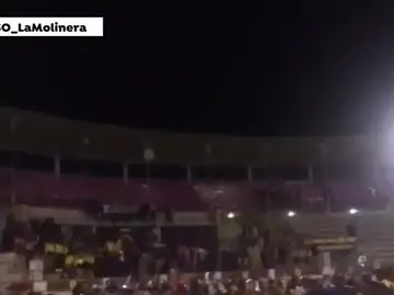 Pinchan el 'Cara al sol' en una discomóvil Pinchan el 'Cara al sol' en una discomóvil