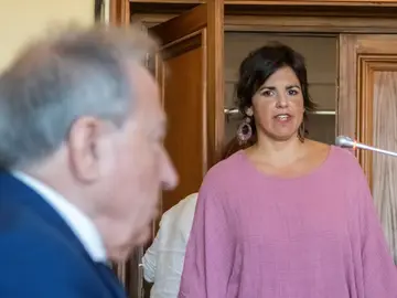 Teresa Rodríguez frente al empresario acusado Teresa Rodríguez frente al empresario acusado