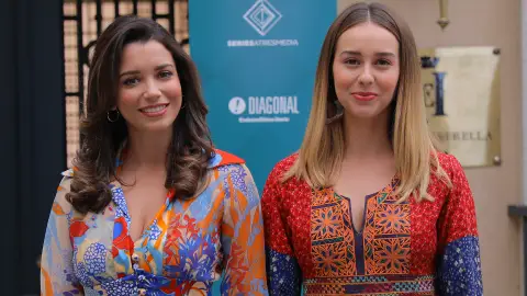 Carol Rovira y Paula Usero en la presentación de la octava temporada de 'Amar es para siempre' Carol Rovira y Paula Usero en la presentación de la octava temporada de 'Amar es para siempre'