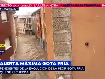 Una vecina de los Alcázares atrapada por la DANA :"Estamos incomunicados y no llega la ayuda" Una vecina de los Alcázares atrapada por la DANA :"Estamos incomunicados y no llega la ayuda"
