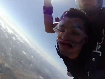 VÍDEO: Un marine de Estados Unidos se desmaya tres veces seguidas mientras hacía paracaidismo VÍDEO: Un marine de Estados Unidos se desmaya tres veces seguidas mientras hacía paracaidismo