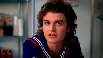 Joe Keery como Steve en 'Stranger Things' Joe Keery como Steve en 'Stranger Things'