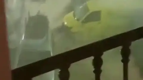 La riada arrastra los coches en Alhaurín el Grande, Málaga La riada arrastra los coches en Alhaurín el Grande, Málaga