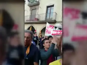 Durante un acto en solidaridad con los CDR detenidos piden a los castellanos "ilusos" que "a quien no le guste esto que se vaya" Durante un acto en solidaridad con los CDR detenidos piden a los castellanos "ilusos" que "a quien no le guste esto que se vaya"