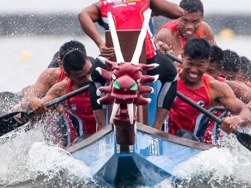 Un 'bote dragón' filipino (Archivo)
