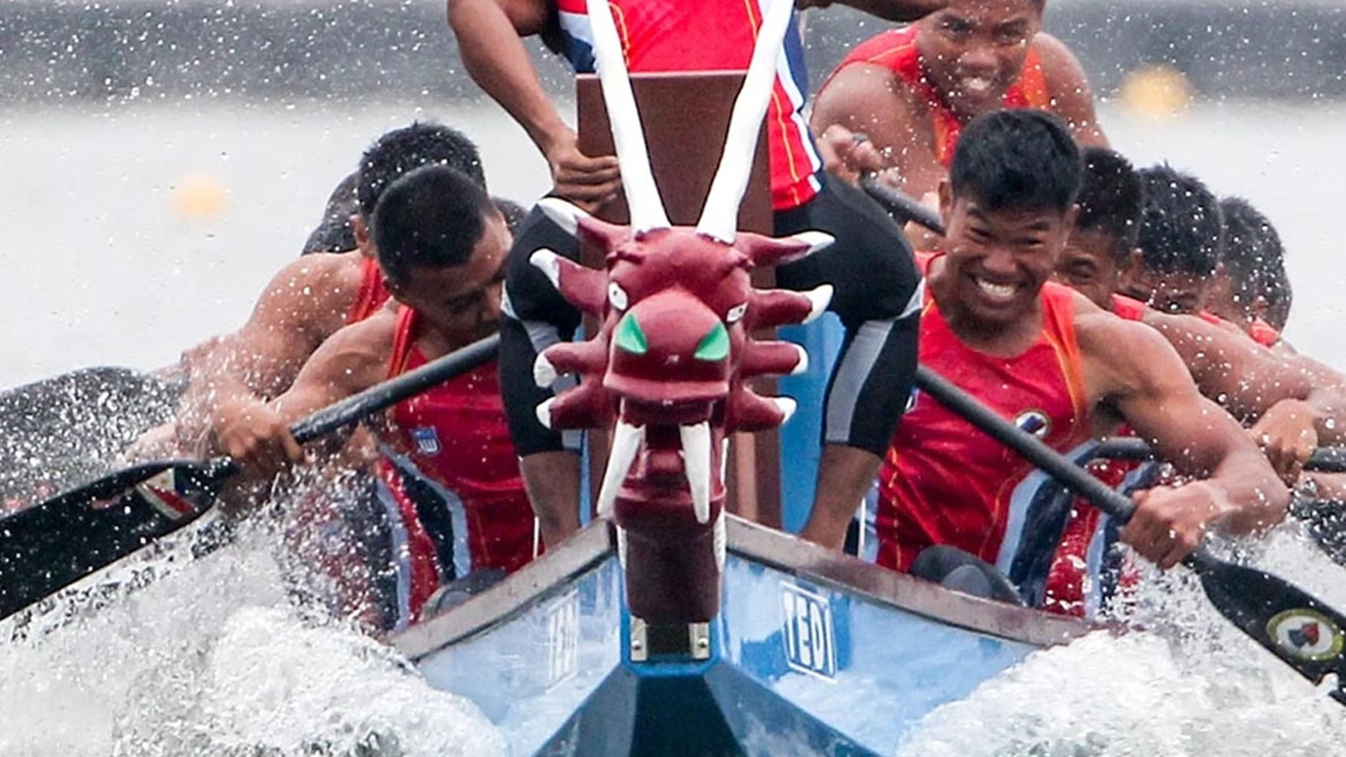Un 'bote dragón' filipino (Archivo) Un 'bote dragón' filipino (Archivo)