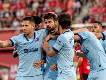 Los jugadores del Atlético de Madrid celebran el gol Los jugadores del Atlético de Madrid celebran el gol