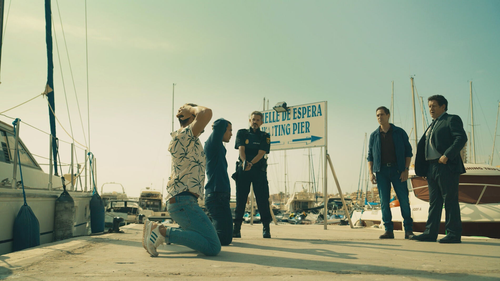 Iv&aacute;n salva a Hugo de la trampa de Zapata