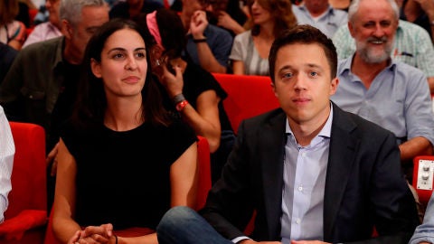 Rita Maestre junto a &Iacute;&ntilde;igo Errej&oacute;n