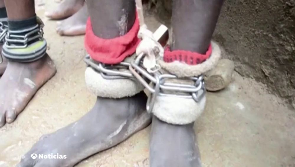 Rescatan a más de 300 personas encadenadas por los tobillos en una escuela coránica en Nigeria 