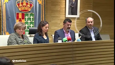 Polémica en la localidad madrileña de Getafe por la contratación de la hermana de un concejal del PSOE por 3.500 euros al mes Polémica en la localidad madrileña de Getafe por la contratación de la hermana de un concejal del PSOE por 3.500 euros al mes