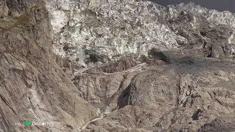 Alerta en Italia por el posible desprendimiento de un glaciar en el Montblanc debido al deshielo acelerado Alerta en Italia por el posible desprendimiento de un glaciar en el Montblanc debido al deshielo acelerado