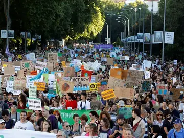 Imagen de la manifestación contra la crisis climática en Madrid Imagen de la manifestación contra la crisis climática en Madrid