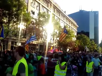 Decenas de personas se concentran en Barcelona contra las detenciones de los CDR Decenas de personas se concentran en Barcelona contra las detenciones de los CDR