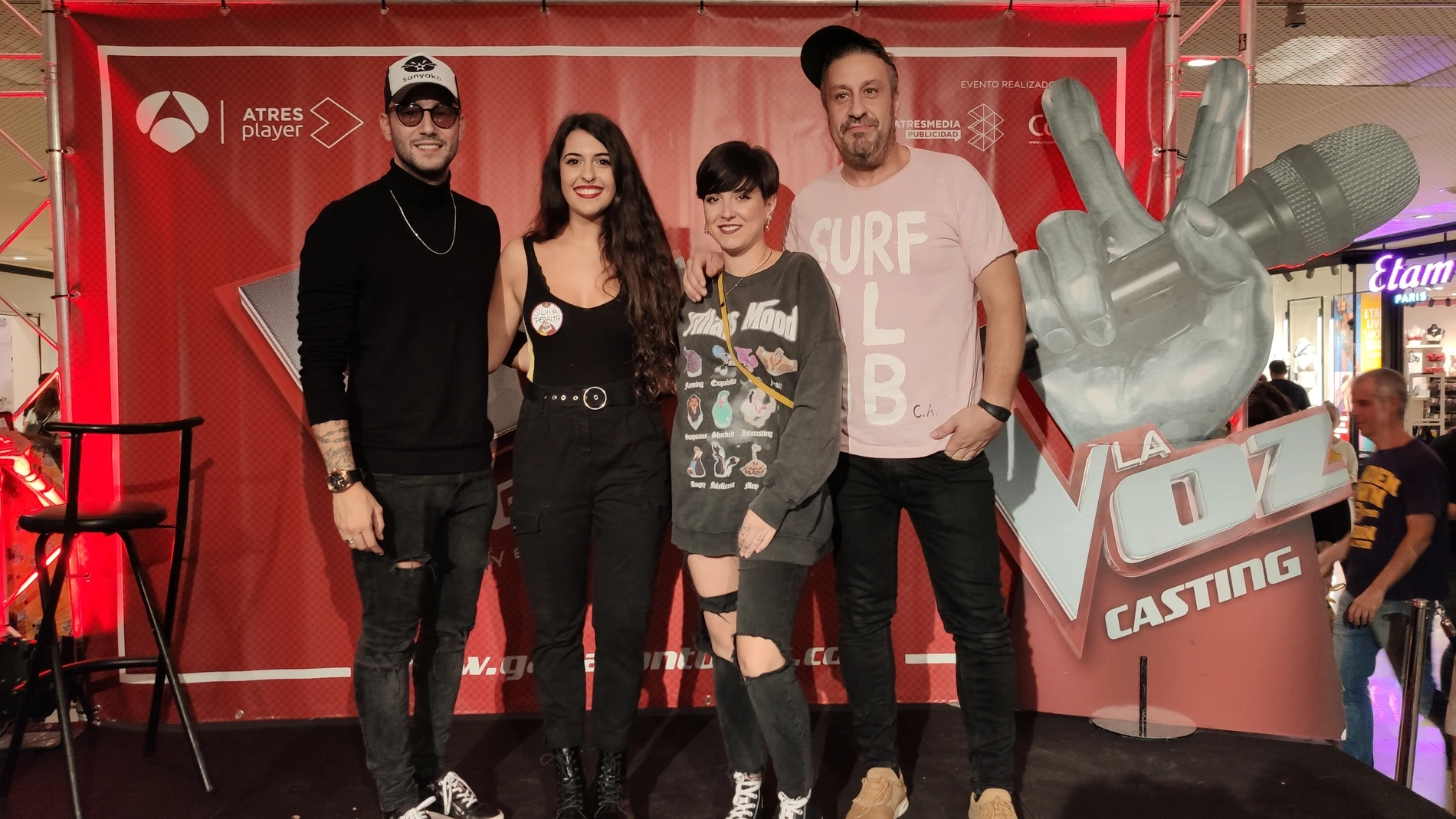 Silvia Peralta con los coaches