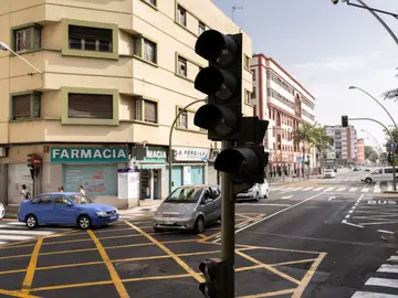 Un semáforo de Tenerife apagado Un semáforo de Tenerife apagado
