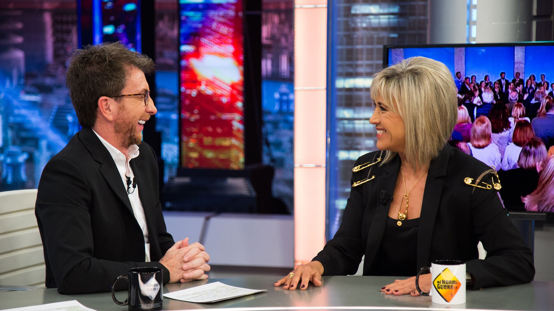 Julia Otero se defiende en 'El Hormiguero 3.0' de quienes la critican como "catalanufla" o "charnega estómago agradecido"