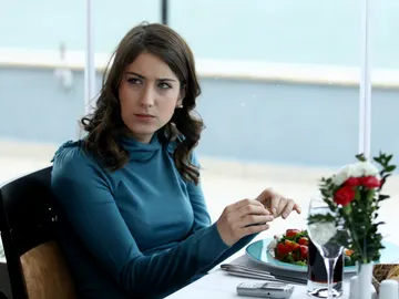 Hazal Kaya en 'El secreto de Feriha' Hazal Kaya en 'El secreto de Feriha'