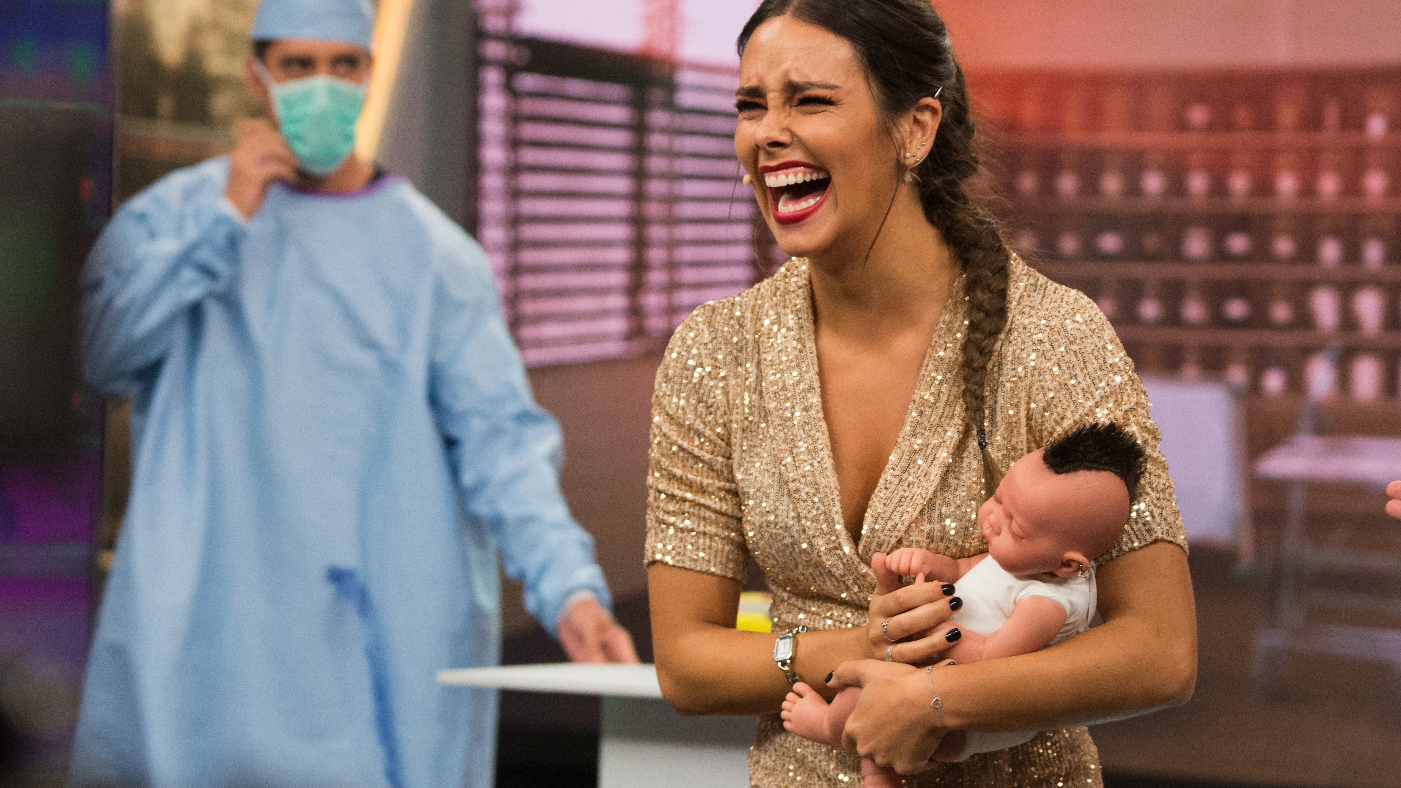 Cristina Pedroche da a luz en 'El Hormiguero 3.0' usando el 'paritorio centrífugo'