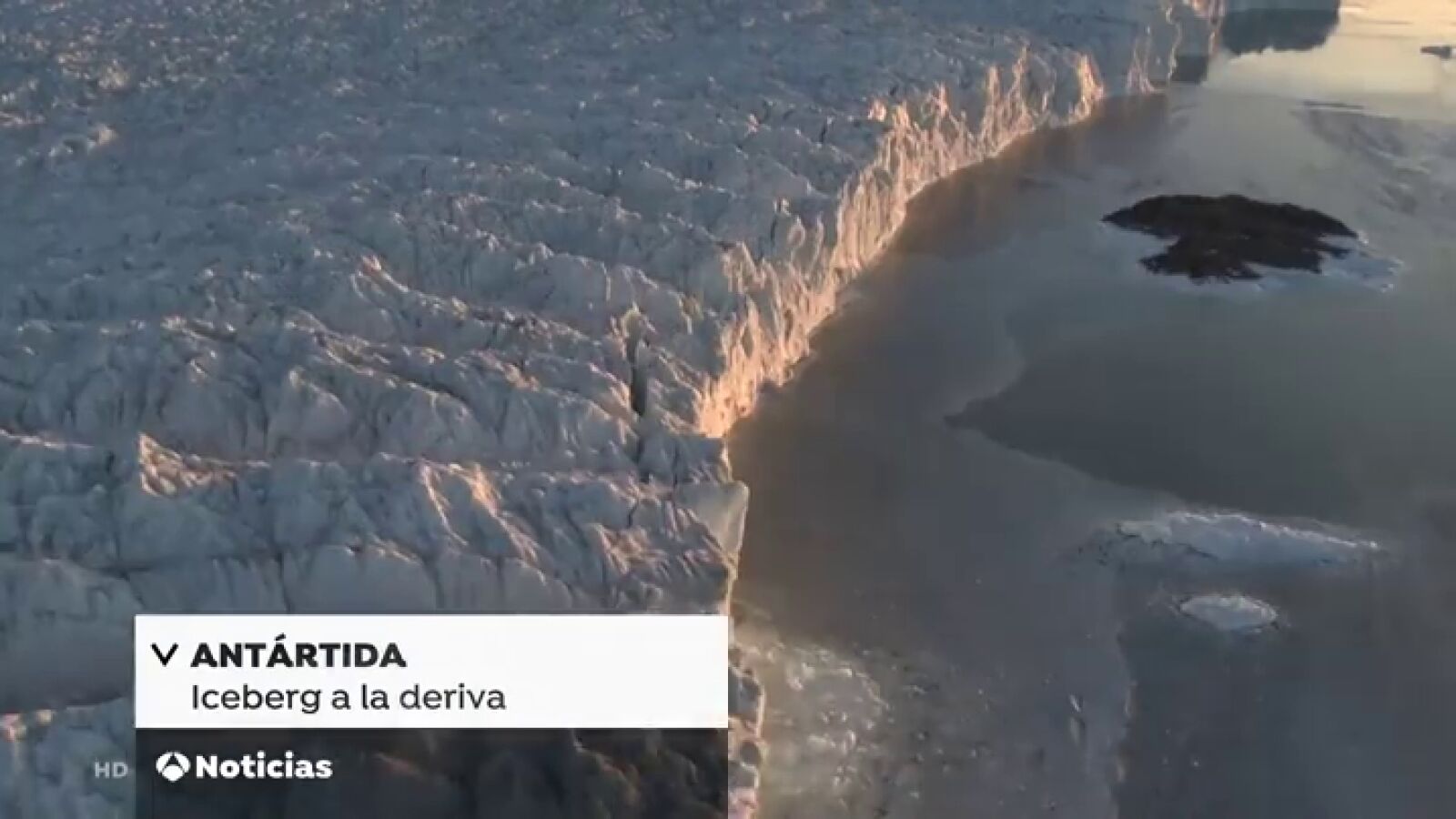 Un iceberg del tamaño de la isla de Gran Canaria se desprende del Ártico