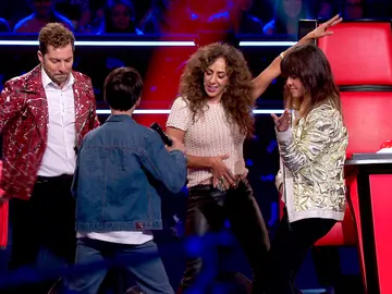 Los coaches bailan con Luis Giménez tras su actuación en las Audiciones a ciegas de ‘La Voz Kids’ Los coaches bailan con Luis Giménez tras su actuación en las Audiciones a ciegas de ‘La Voz Kids’