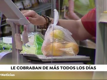 Una frutería se aprovecha de los problemas de visión de un nonagenario y le estafa 26.000 euros 