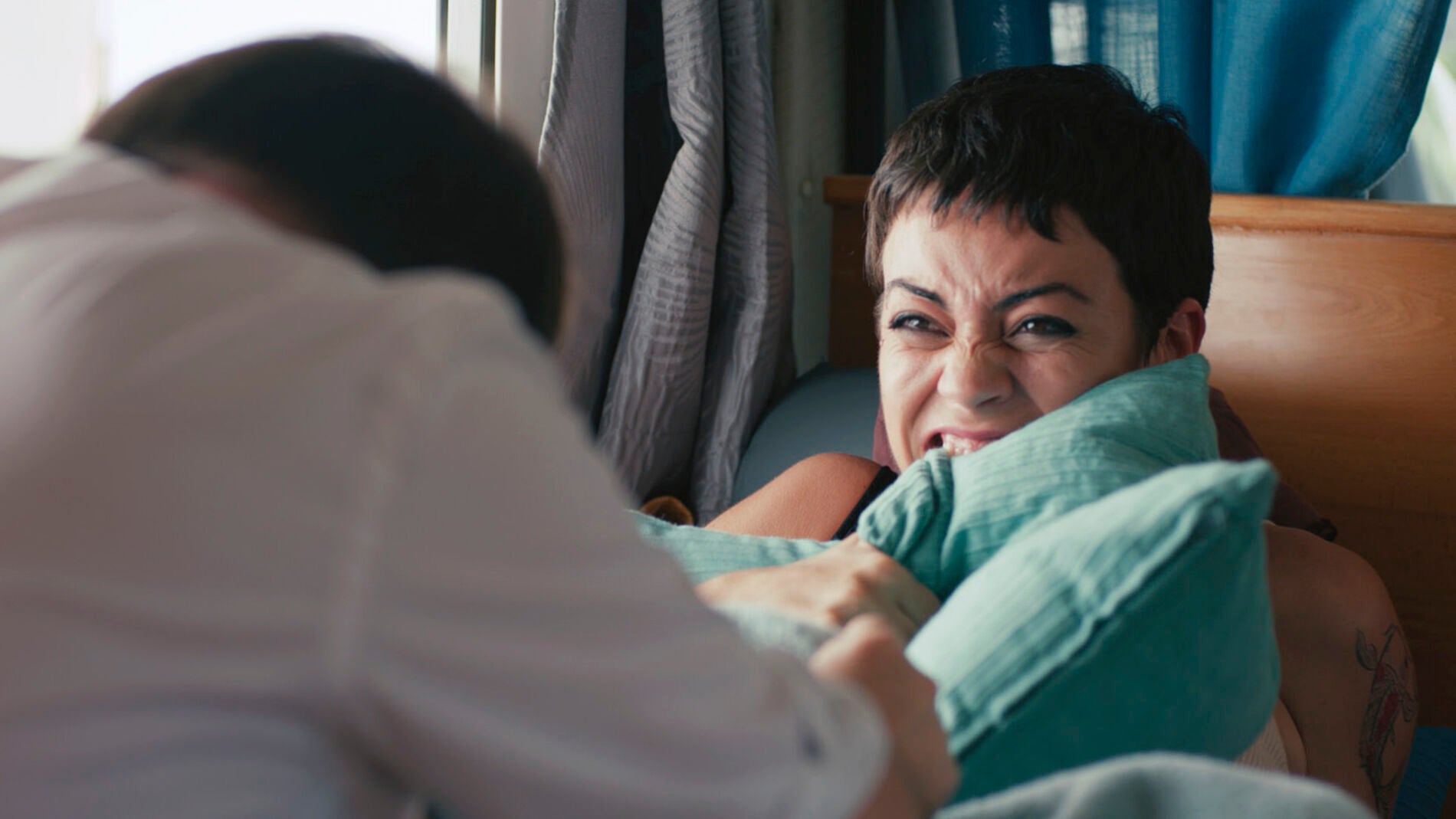 Carla se pone de parto en mitad de la boda de Marta y Mario