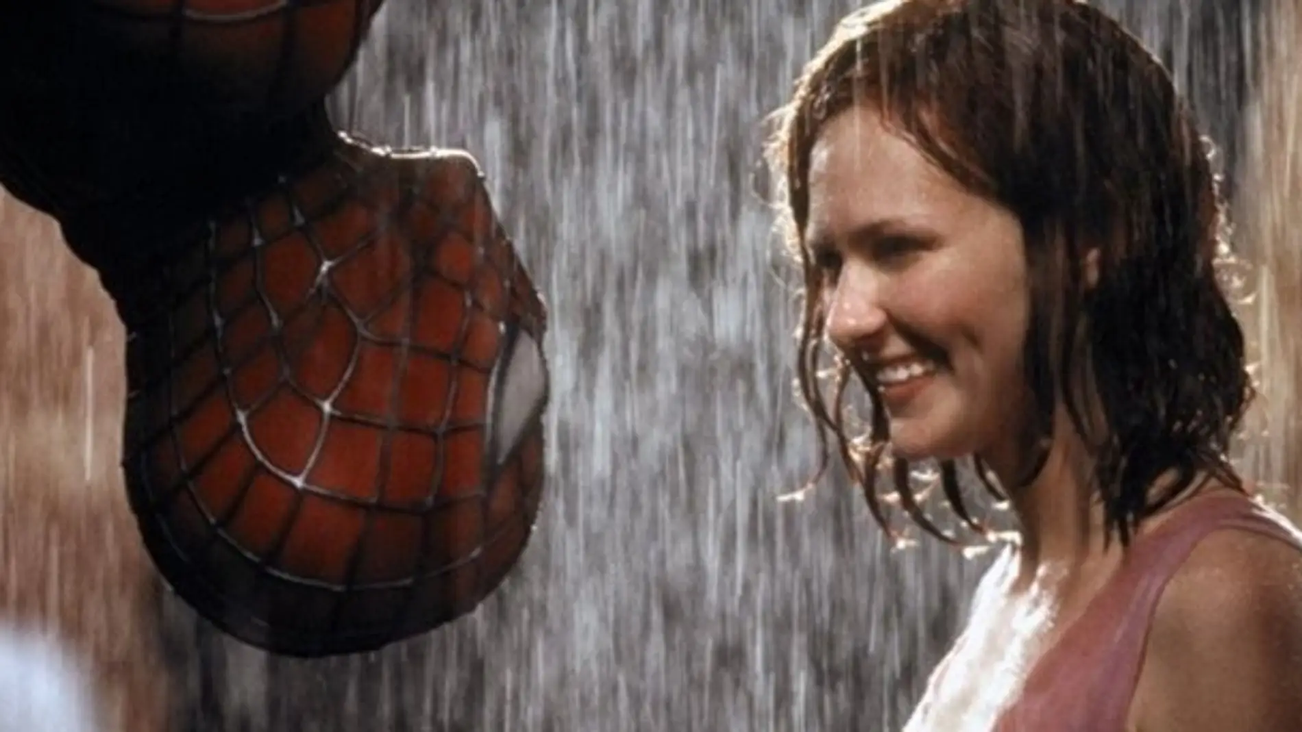 Kirsten Dunst en 'SpiderMan' con Tobey Maguire