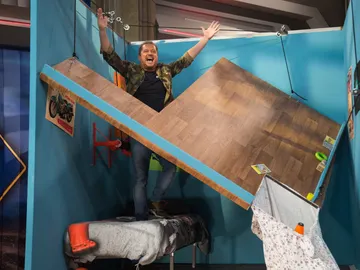 El Monaguillo sorprende a Carmen Maura en 'El Hormiguero 3.0' con el mejor invento de su historia El Monaguillo sorprende a Carmen Maura en 'El Hormiguero 3.0' con el mejor invento de su historia