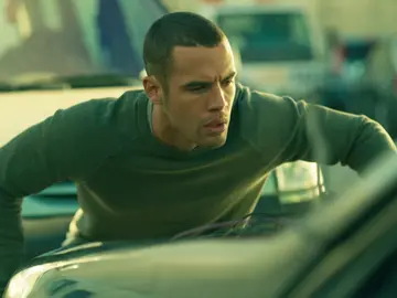 Hugo descubre algo muy alarmante en el coche en el que murió el forense Hugo descubre algo muy alarmante en el coche en el que murió el forense