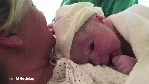 Nacimiento de un bebé Nacimiento de un bebé
