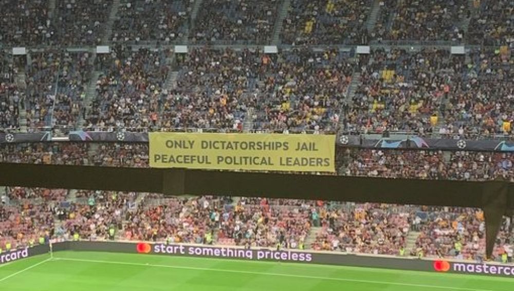 La pancarta del Camp Nou