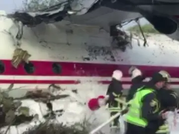 Cinco muertos tras un aterrizaje forzoso en Ucrania de un avión procedente de España Cinco muertos tras un aterrizaje forzoso en Ucrania de un avión procedente de España