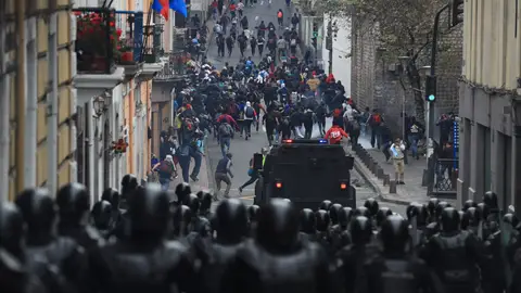 Protestas multitudinarias en Ecuador. Protestas multitudinarias en Ecuador.