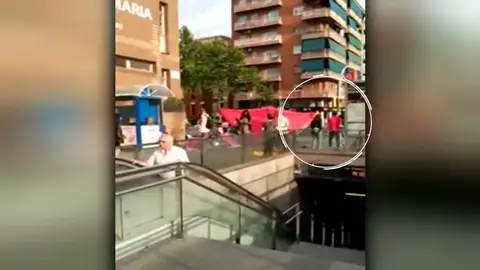 Condenados cinco radicales por agredir a seguidoras de la selección española Condenados cinco radicales por agredir a seguidoras de la selección española