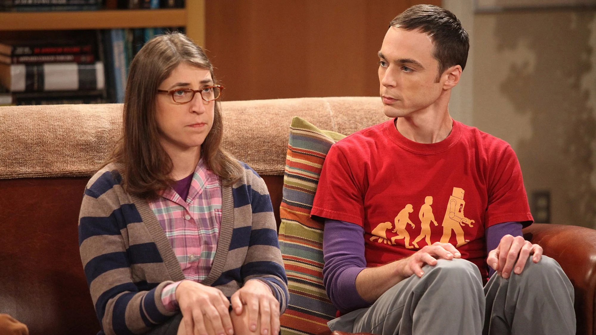 Jim Parsons y Mayim Bialik, Sheldon Cooper y Amy en 'The Big Bang Theory' Jim Parsons y Mayim Bialik, Sheldon Cooper y Amy en 'The Big Bang Theory'