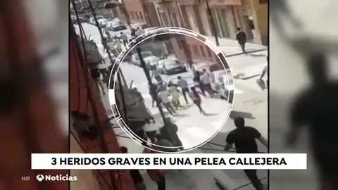 Tres heridos graves en una nueva pelea en las calles de Barcelona Tres heridos graves en una nueva pelea en las calles de Barcelona