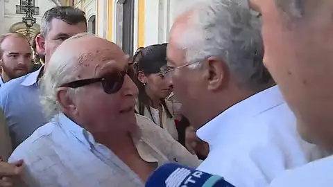 El Primer Ministro de Portugal pierde los nervios con un ciudadano que le critica: "Mentiroso, ¡Es mentira!" El Primer Ministro de Portugal pierde los nervios con un ciudadano que le critica: "Mentiroso, ¡Es mentira!"