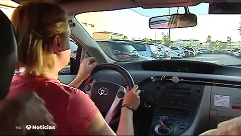 Las mujeres taxistas de Valencia reciben clases de defensa personal contra la violencia machista Las mujeres taxistas de Valencia reciben clases de defensa personal contra la violencia machista